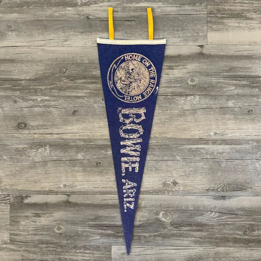 Vintage 1940s Bowie Arizona Home On The Range Motel Souvenir Pennant Western